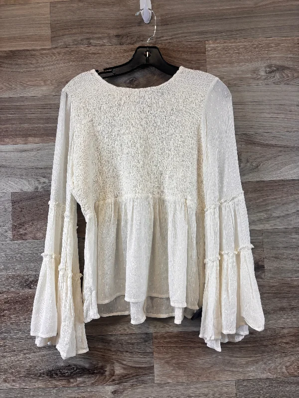 women's tops with ruffled hemsTop Long Sleeve By American Eagle In White, Size: S