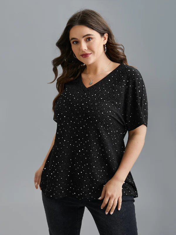 women's tops for those who want to wear pieces that are both comfortable and stylishV-Neck Sequin Textured T-Shirt