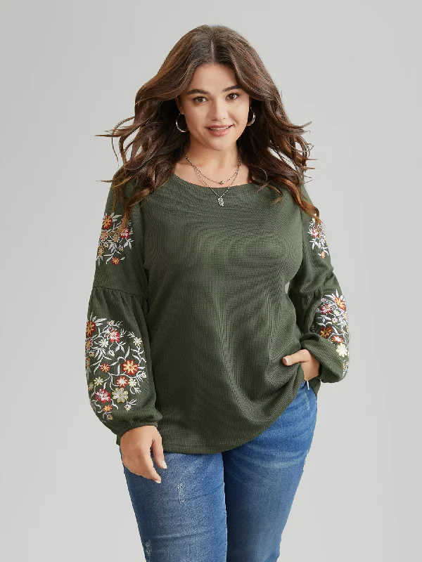 women's tops for minimalist aestheticsWaffle Knit Floral Embroidered Lantern Sleeve T-shirt