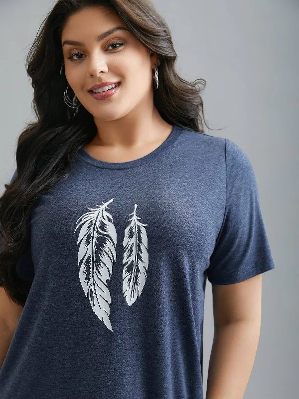 plus-size women's topsRound Neck Feather Pattern T-Shirt