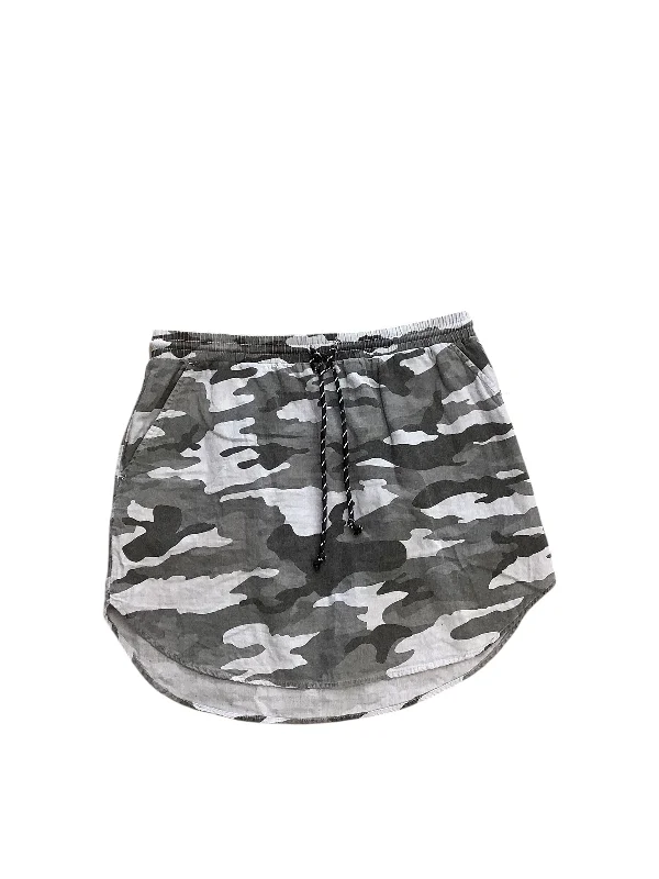 women's plus-size shortsShorts By Dylan