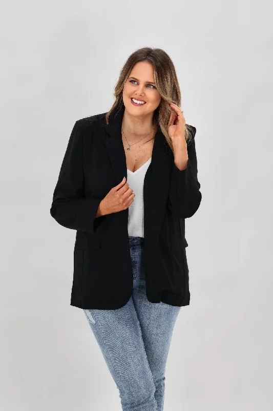 women's tops for those who want to elevate their everyday wear with chic and elegant piecesElm Cece Blazer Black