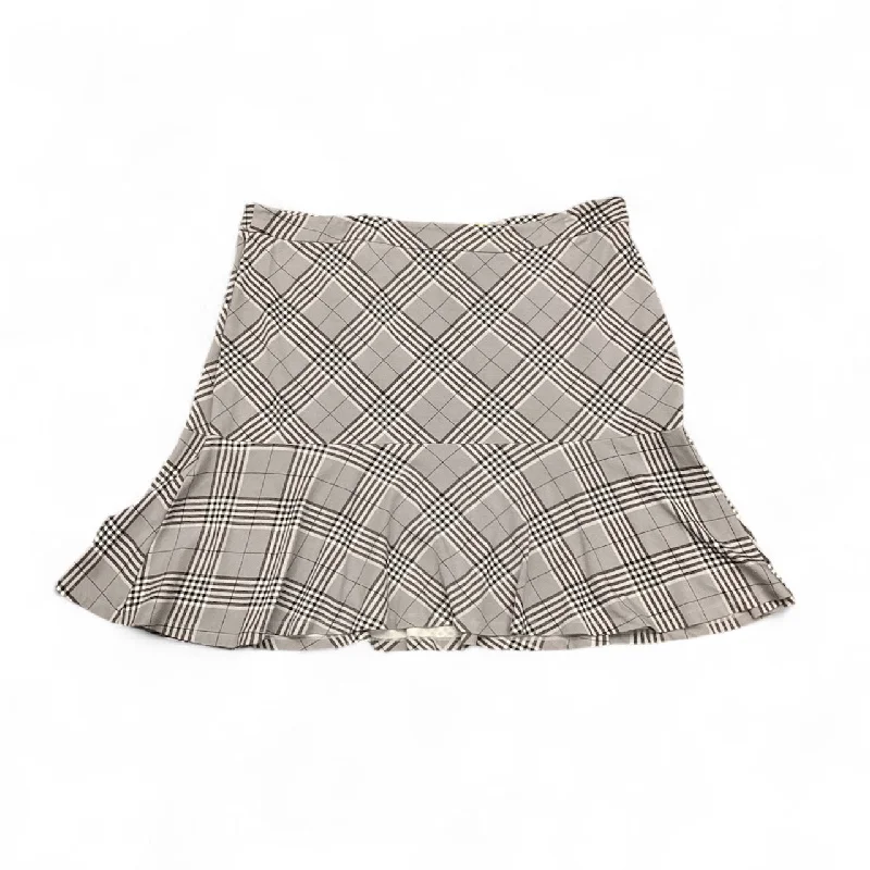 women's zip-up skirtsSkirt Mini & Short By Cato In Plaid, Size: 24