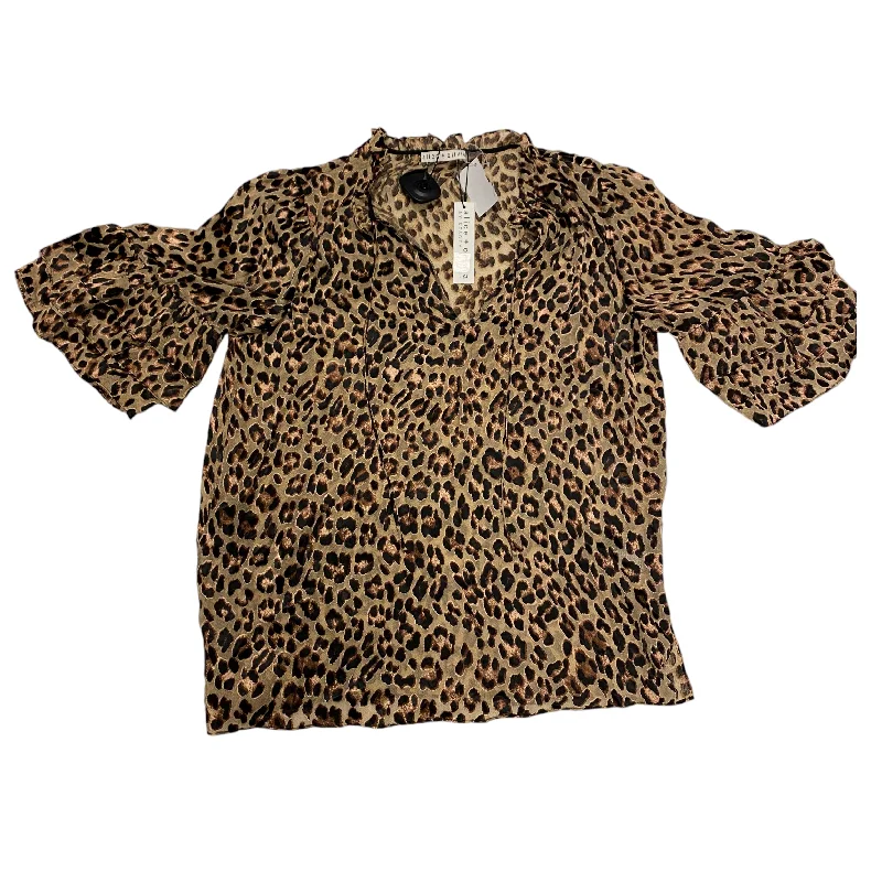 women's tops for beach outingsTop Short Sleeve Designer By Alice + Olivia In Animal Print, Size: M