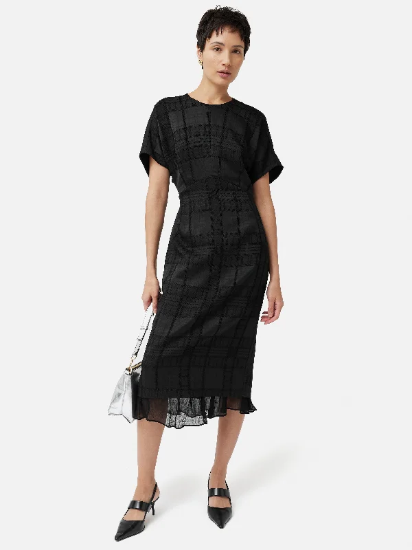 Minimalist DressTextured Check Midi Dress | Black