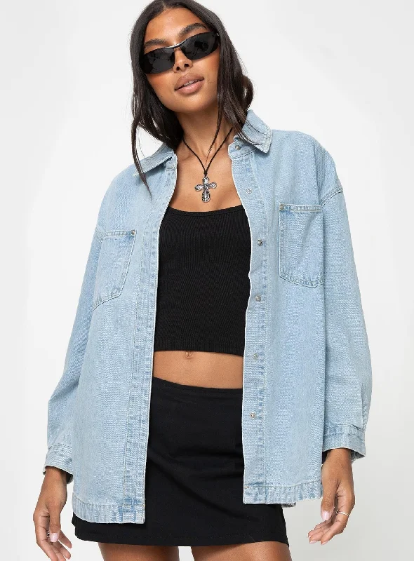 women's coats for travelTenysi Oversized Denim Shacket Light Wash