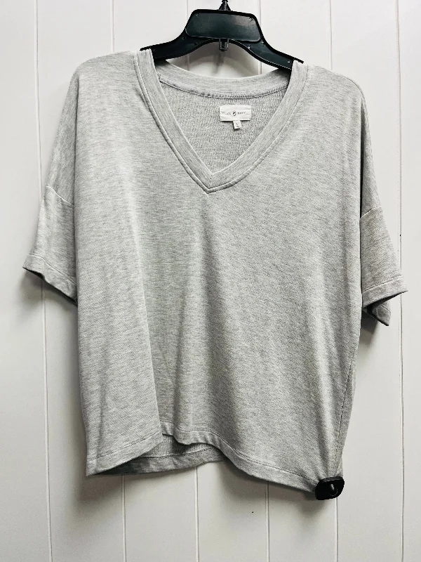 women's tops in solid colorsTop Short Sleeve By Lou And Grey In Grey, Size: Xs